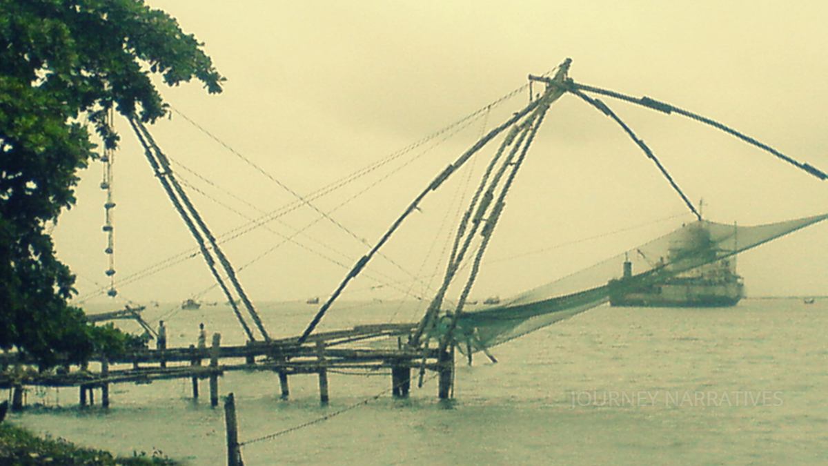 Traditional Chinese fishing nets in Kochi reflecting local fishing practices and coastal food traditions
