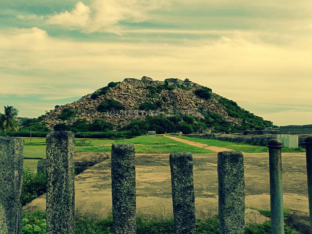 Gingee Fort Krishnagiri hill