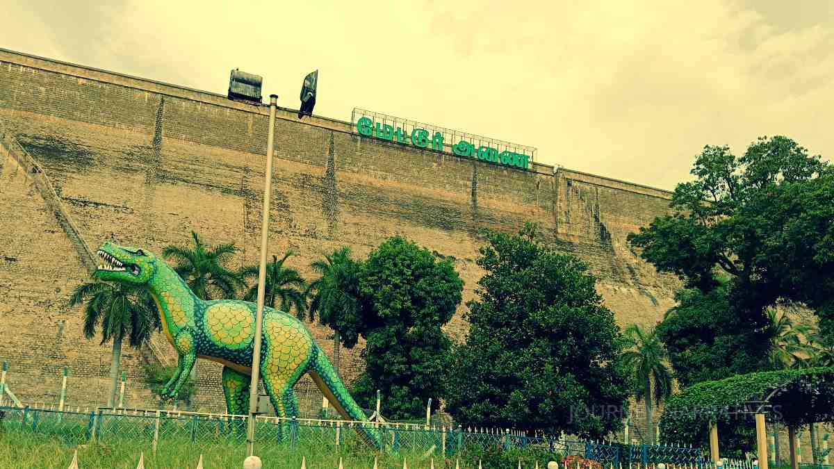 Mettur Dam across the Cauvery River, one of Tamil Nadu's most significant engineering landmarks