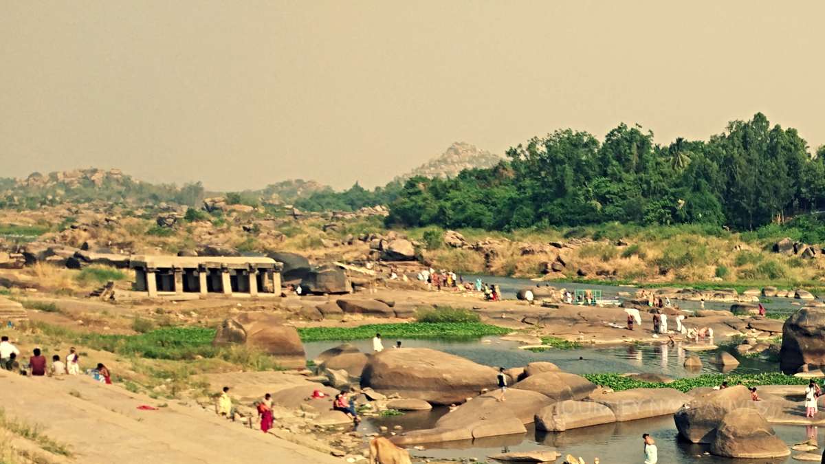 Tungabhadra River flowing near Hampi, shaping landscapes, agriculture, and communities across Karnataka