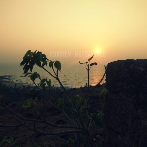 Chapora Fort in Goa – 5 Reasons to Explore on a Beautiful Scenic Bus Ride