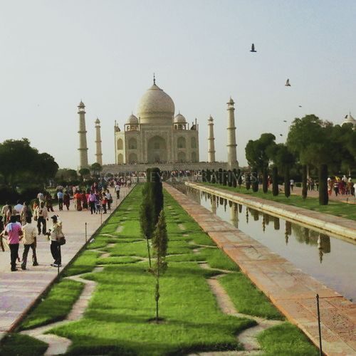 My Visit to the Taj Mahal in 2018 – A Memorable Experience