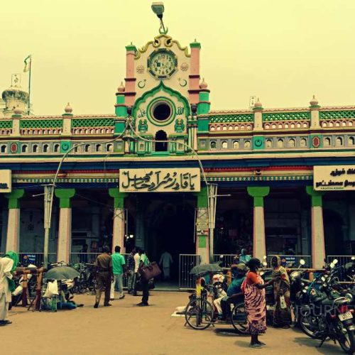 Nagore Dargah in Tamil Nadu, a respected Sufi shrine symbolizing faith, peace, and communal harmony